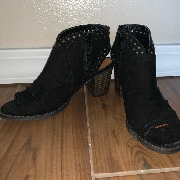 Peep toe black booties studded with wooden heel - Picture 1 of 5